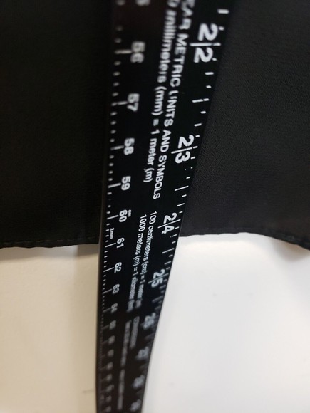 New York Collection Black & White geometric top Sleeve Size Small shell - Picture 5 of 8